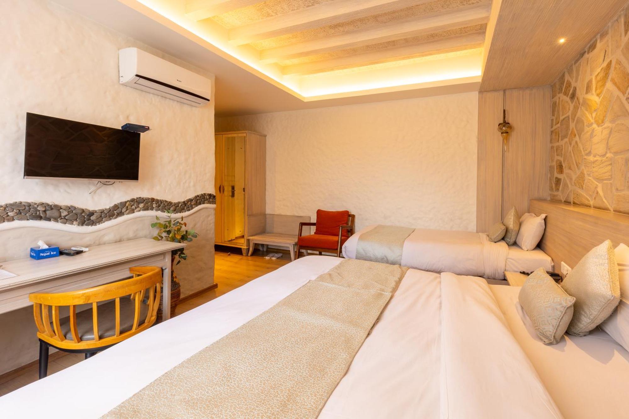Arushi Boutique Hotel Катманду Екстериор снимка